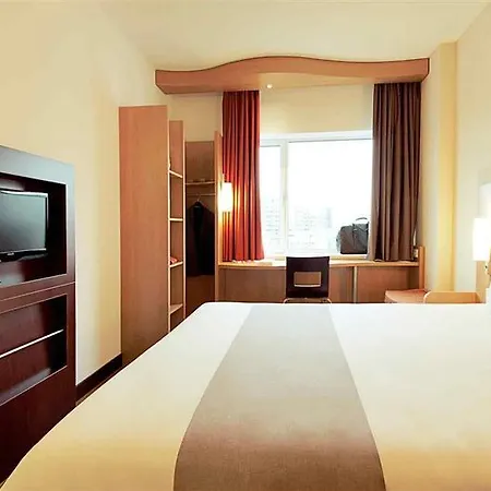 Ibis Budget - Porte De Hotel