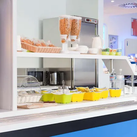 Ibis Budget - Porte De 2*