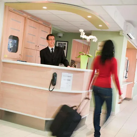 Hotel Ibis Budget - Porte De 2*